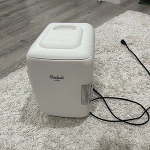 Cooluli Mini Cosmetics Fridge